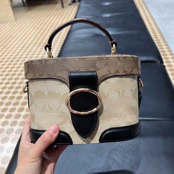 shoulder bags 2022 new designer girl george old flower color contrast cosmetic kay box handheld one crossbody
shoulder bags 2022 new designer girl george old flower color contrast cosmetic kay box handheld one crossbody