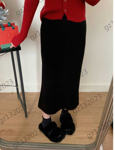 womens skirt fashion solid color high-waisted slim skirts mid-calf fashion simple joker short skirt designer brand women clothing 1970, Black
womens skirt fashion solid color high-waisted slim skirts mid-calf fashion simple joker short skirt designer brand women clothing 1970, Black