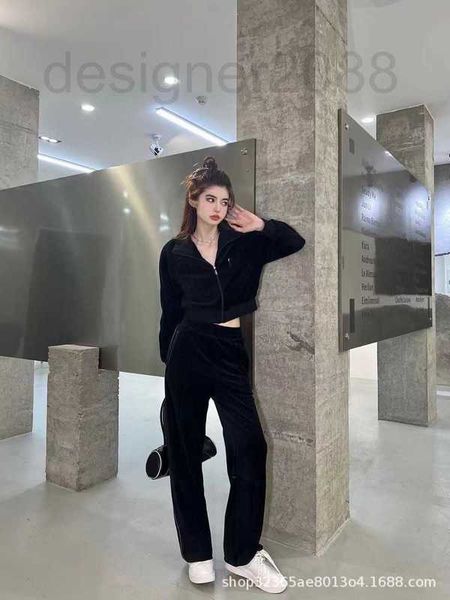 women's two piece pants designer autumn winter new printing velvet suit letter stand collar short zipper coat straight wide leg pf5s, White
women's two piece pants designer autumn winter new printing velvet suit letter stand collar short zipper coat straight wide leg pf5s, White
