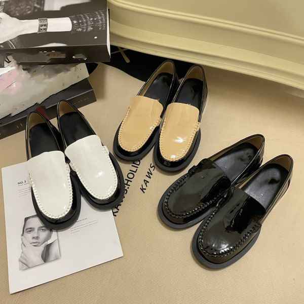 2023 spring college style loafer women girls dress shoes c letter black white brown patent leather platform loafers mules casual shoe size 3
2023 spring college style loafer women girls dress shoes c letter black white brown patent leather platform loafers mules casual shoe size 3