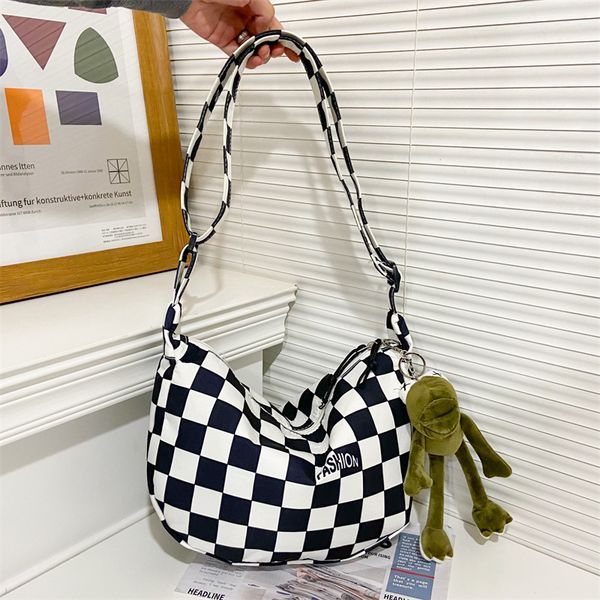 2pcs set women leather handbag designer lady clutch purse retro shoulder purse crossbody bag a27
2pcs set women leather handbag designer lady clutch purse retro shoulder purse crossbody bag a27