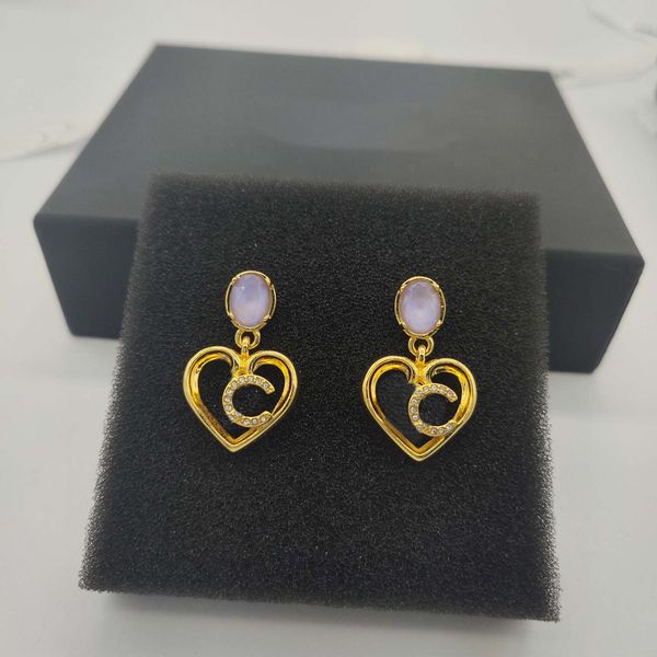 2023 luxury quality charm drop earring with heart shape and light purple diamond in 18k gold plated have box stamp ps7479a, Golden
2023 luxury quality charm drop earring with heart shape and light purple diamond in 18k gold plated have box stamp ps7479a, Golden
