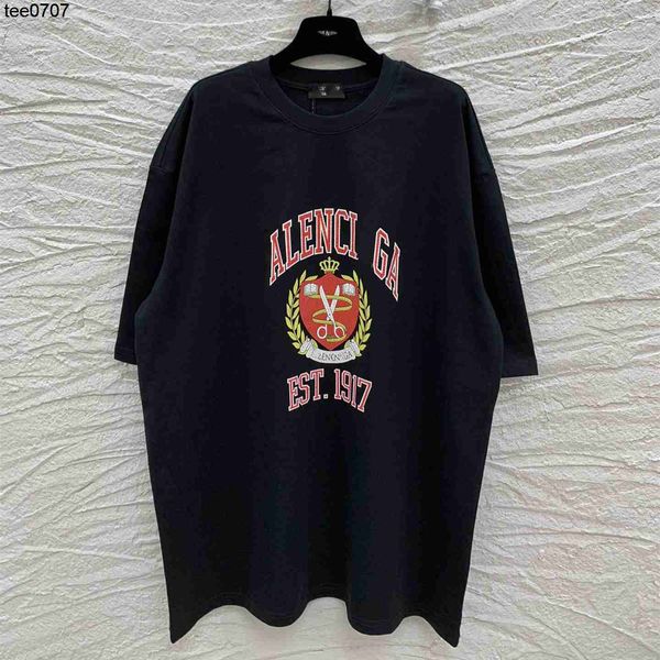 designer high version 2022 summer new balancaiga paris b family wheat crown scissors print men's and women's short sleeve t-shirt, White;black
designer high version 2022 summer new balancaiga paris b family wheat crown scissors print men's and women's short sleeve t-shirt, White;black