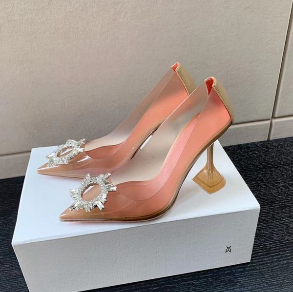 muaddi clear amina begum pvc pumps shoes crystal-embellished spool stiletto heels sandals slip-on chaussures women luxurys designers dress s, Black
muaddi clear amina begum pvc pumps shoes crystal-embellished spool stiletto heels sandals slip-on chaussures women luxurys designers dress s, Black