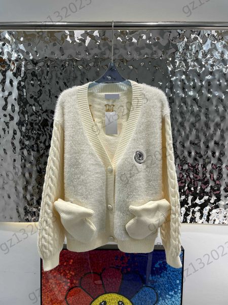 womens sweaters three-dimensional glove pocket plush knitted cardigan back letter embroidery bear doll decoration casual knitwear women clot, White;black
womens sweaters three-dimensional glove pocket plush knitted cardigan back letter embroidery bear doll decoration casual knitwear women clot, White;black