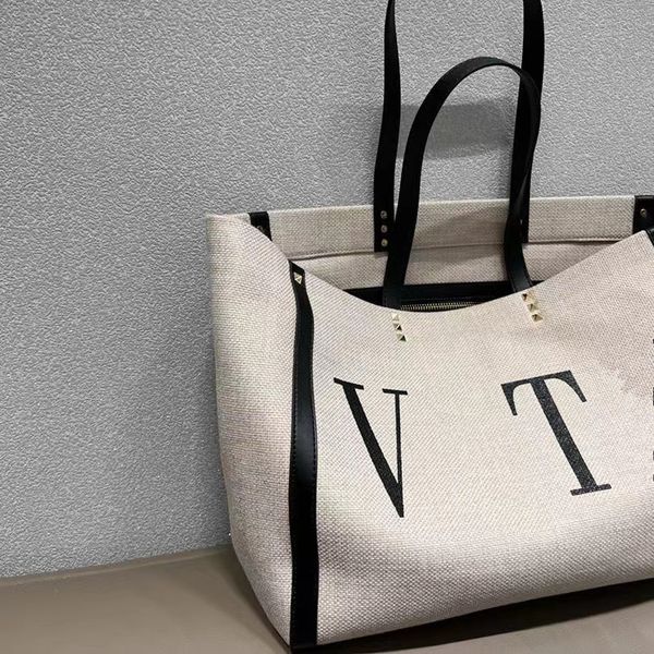 5a quality canvas shopping crossbody designer bag tote shoulder hangbag large weekend woman men clutch travel pochette fashion famous duffle
5a quality canvas shopping crossbody designer bag tote shoulder hangbag large weekend woman men clutch travel pochette fashion famous duffle
