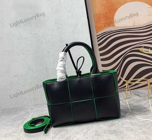 5a designer shoulder bag fashion cross body high capacity tote womens real leather classic luxury handbags female wallet 221223
5a designer shoulder bag fashion cross body high capacity tote womens real leather classic luxury handbags female wallet 221223
