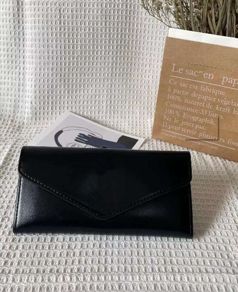 purses women's wallets zipper bag female purse 5 colors fashion card holder pocket long women tote bags with box dustbags louiseities v, Red;black
purses women's wallets zipper bag female purse 5 colors fashion card holder pocket long women tote bags with box dustbags louiseities v, Red;black