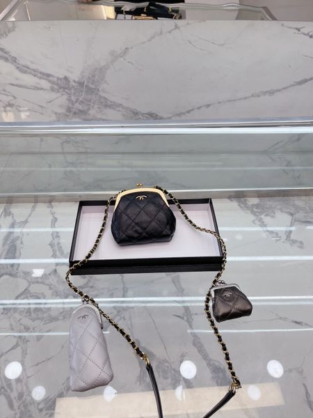 2022 designer handheld shoulder bag xiaoxiang new three piece set with concave shape essential
2022 designer handheld shoulder bag xiaoxiang new three piece set with concave shape essential