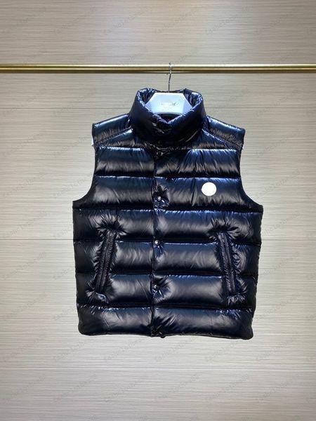 2022 designer men's down vest brand women's stand-up collar down vest winter jacket embroidered chest badge warm coat, Black;white
2022 designer men's down vest brand women's stand-up collar down vest winter jacket embroidered chest badge warm coat, Black;white