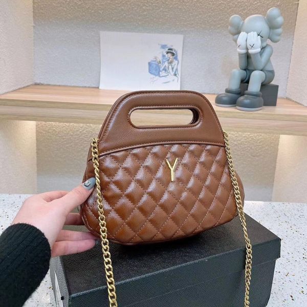 lady the leather handbag designer bag luxury tote classic shoulder fashion delicate elegant wallet handle purses
lady the leather handbag designer bag luxury tote classic shoulder fashion delicate elegant wallet handle purses