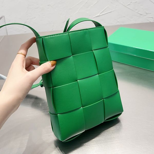 designer women bott weave bucket shoulder bag italy luxury brand b nappa leather knitting black crossbody handbag lady cross body strap smal
designer women bott weave bucket shoulder bag italy luxury brand b nappa leather knitting black crossbody handbag lady cross body strap smal