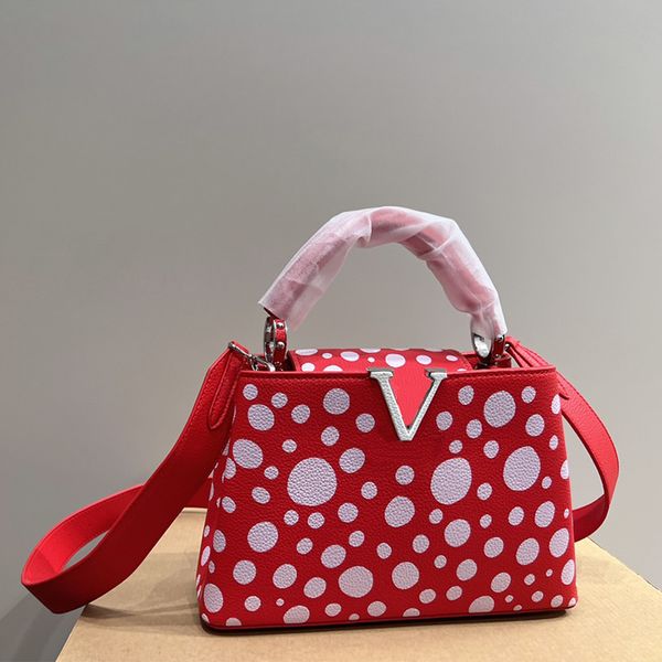 hh twist handbag mm designer graffiti totes shoulder bag classic women crossbody handbags luxury tote purse epi leather lock female chain ha
hh twist handbag mm designer graffiti totes shoulder bag classic women crossbody handbags luxury tote purse epi leather lock female chain ha