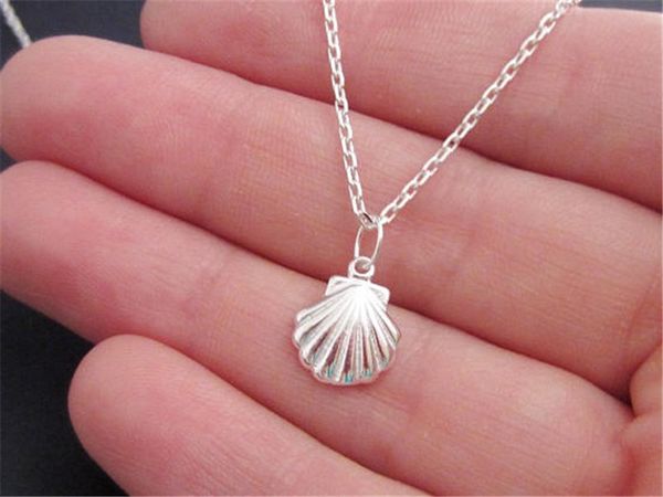 sea clam shell necklaces seashell scallop nautical ariel mermaid necklace cute conch charm pendant for ocean beach party, Silver 
sea clam shell necklaces seashell scallop nautical ariel mermaid necklace cute conch charm pendant for ocean beach party, Silver