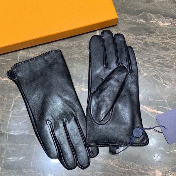 women' luxury leather gloves designer sheepskin fur cycling warm artificial fingertip gloves gunine leathers gifts integrated, Blue;gray
women' luxury leather gloves designer sheepskin fur cycling warm artificial fingertip gloves gunine leathers gifts integrated, Blue;gray