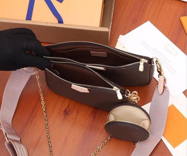 classic printing flower women handbags purses 3 in 1 mahjong package double side wide and chain shoulder strap crossbody bags
classic printing flower women handbags purses 3 in 1 mahjong package double side wide and chain shoulder strap crossbody bags