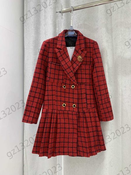 designer womens dresses contrasting colors checked printing lapels long-sleeved dress double-breasted button design pleated tweed long skirt, Black;gray
designer womens dresses contrasting colors checked printing lapels long-sleeved dress double-breasted button design pleated tweed long skirt, Black;gray