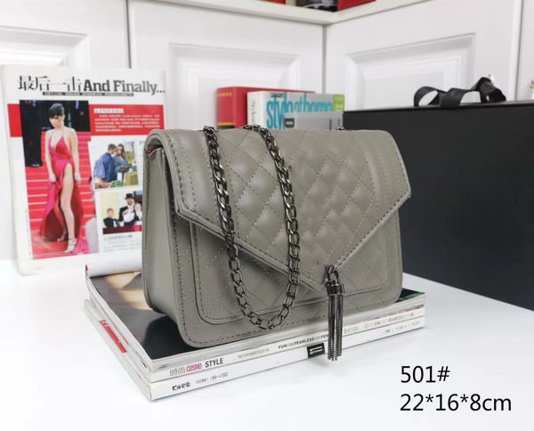 designer bags luxury fashion totes leather messenger shoulder handbag women bags capacity composite shopping bagss plaid double letters wall
designer bags luxury fashion totes leather messenger shoulder handbag women bags capacity composite shopping bagss plaid double letters wall