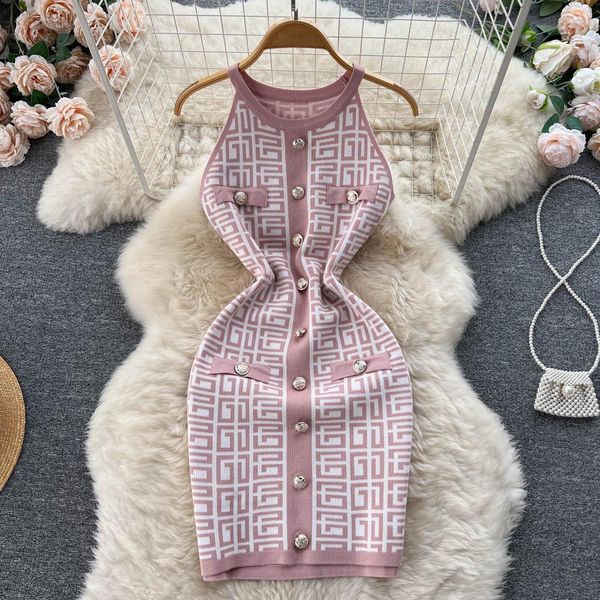 sleeveless knitting skirts cross-border runway dress women's wear trend loose printed sleeveless blouse mini dresses coats female one-p, Black;gray
sleeveless knitting skirts cross-border runway dress women's wear trend loose printed sleeveless blouse mini dresses coats female one-p, Black;gray