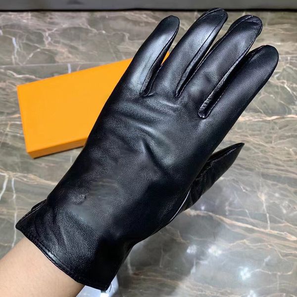 high-quality designer women' gloves luxury leather sheepskin fur cycling warm artificial fingertip gloves gunine leathers gifts integr, Blue;gray
high-quality designer women' gloves luxury leather sheepskin fur cycling warm artificial fingertip gloves gunine leathers gifts integr, Blue;gray