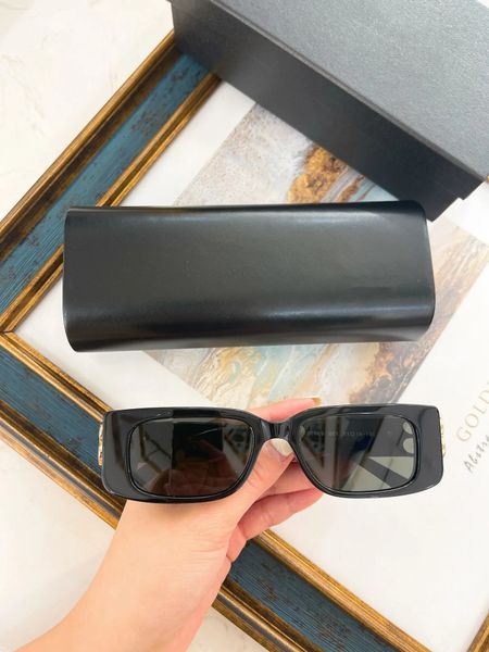 2023luxury rectangle 111women 1 sunglasses fashion womens brand deisnger full frame uv400 lens summer style small square come with case 0096, White;black
2023luxury rectangle 111women 1 sunglasses fashion womens brand deisnger full frame uv400 lens summer style small square come with case 0096, White;black