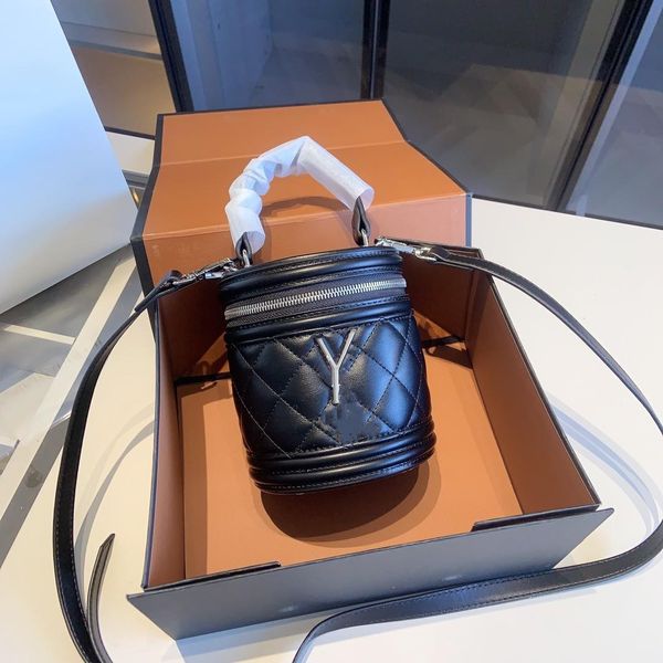 luxury lady the leather bag womens men tote classic designer shoulder fashion wallet handle purses handbag crossbody
luxury lady the leather bag womens men tote classic designer shoulder fashion wallet handle purses handbag crossbody