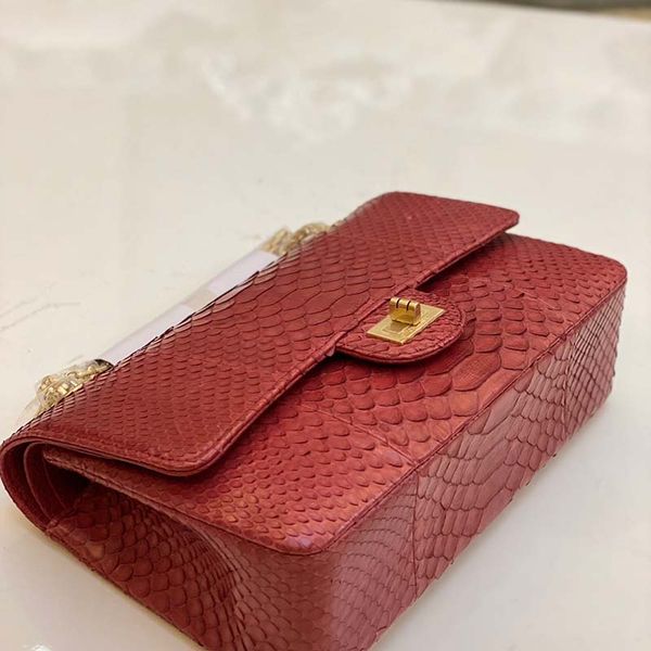 5a designer bag shoulder women bags handbags bags two tone animal print serpentine classic diagonal stripes quilted chains medium cross body
5a designer bag shoulder women bags handbags bags two tone animal print serpentine classic diagonal stripes quilted chains medium cross body
