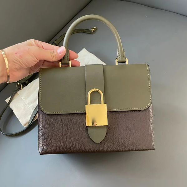 7a luxury clutch shoulder bag pochette locky bb m44322 brown flower saddle handle bag leather handbags vintage designer sacoche women's
7a luxury clutch shoulder bag pochette locky bb m44322 brown flower saddle handle bag leather handbags vintage designer sacoche women's