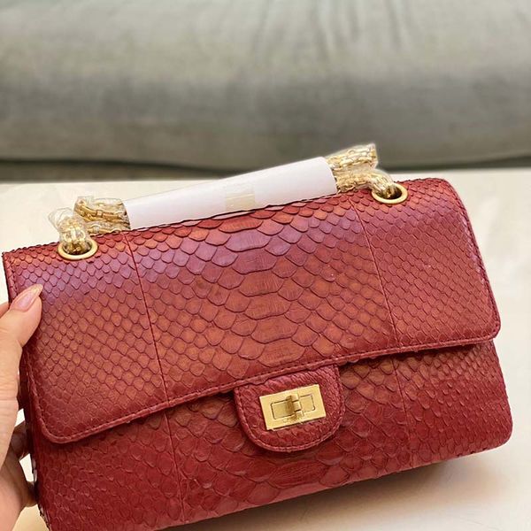 aaaaaaa shoulder bag new fashion serpentine luxury handbag brand designer seam leather ladies metal chain clamshell messenger plain two tone
aaaaaaa shoulder bag new fashion serpentine luxury handbag brand designer seam leather ladies metal chain clamshell messenger plain two tone