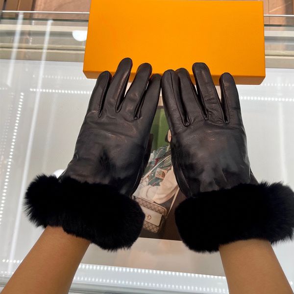 women' five fingers gloves leather female sheepskin autumn winter fleece cold-proof warm electric car driving gloves, Blue;gray
women' five fingers gloves leather female sheepskin autumn winter fleece cold-proof warm electric car driving gloves, Blue;gray