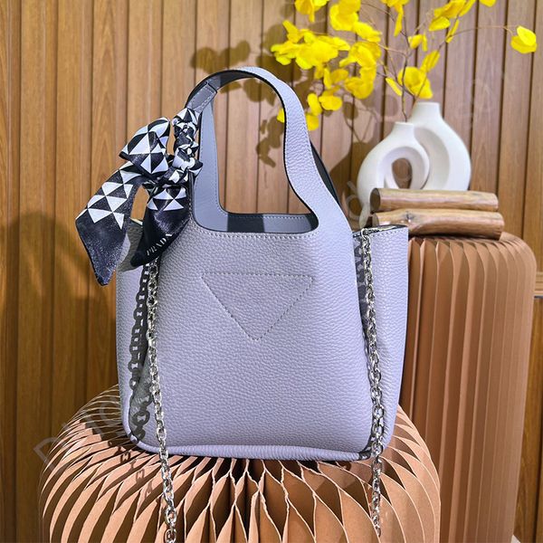genuine leather designer bags fashion tote bag women bag versatile socialite lady handbags womens purse metal chain luxury wallet silk scarf
genuine leather designer bags fashion tote bag women bag versatile socialite lady handbags womens purse metal chain luxury wallet silk scarf