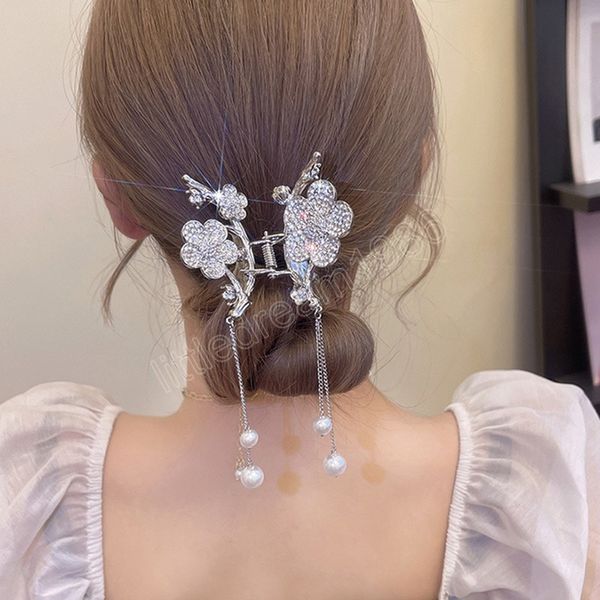 vintage rhinestone flower tassel hair claws pearls butterfly hair clips crab clamp refined ponytail holder women headwear, Slivery;golden
vintage rhinestone flower tassel hair claws pearls butterfly hair clips crab clamp refined ponytail holder women headwear, Slivery;golden