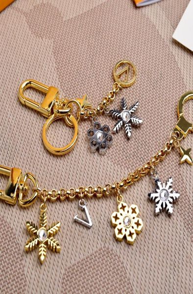 silver stylish keychain luxury designer snowflake keys pendant key buckle classic letter metal chain keychains bag or1534405, Slivery;golden
silver stylish keychain luxury designer snowflake keys pendant key buckle classic letter metal chain keychains bag or1534405, Slivery;golden
