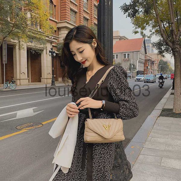 designer lvs bag tote shoulder handbag casual fashion luxurious mens womans new chain autumn and winter messenger armpit square leather bag
designer lvs bag tote shoulder handbag casual fashion luxurious mens womans new chain autumn and winter messenger armpit square leather bag