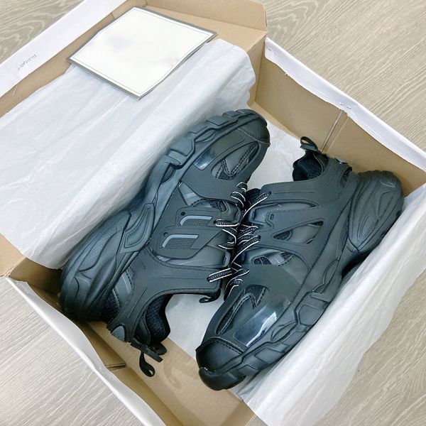 2023 designer men women casual shoes track 3 3.0 triple white black sneakers leather trainer platform trainers shoes size 36-44
2023 designer men women casual shoes track 3 3.0 triple white black sneakers leather trainer platform trainers shoes size 36-44