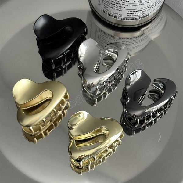 woman metal wind hollow design hair claws ladies fashion hair clips high ponytail hairpins girls elegant hair accessories, Slivery;white
woman metal wind hollow design hair claws ladies fashion hair clips high ponytail hairpins girls elegant hair accessories, Slivery;white