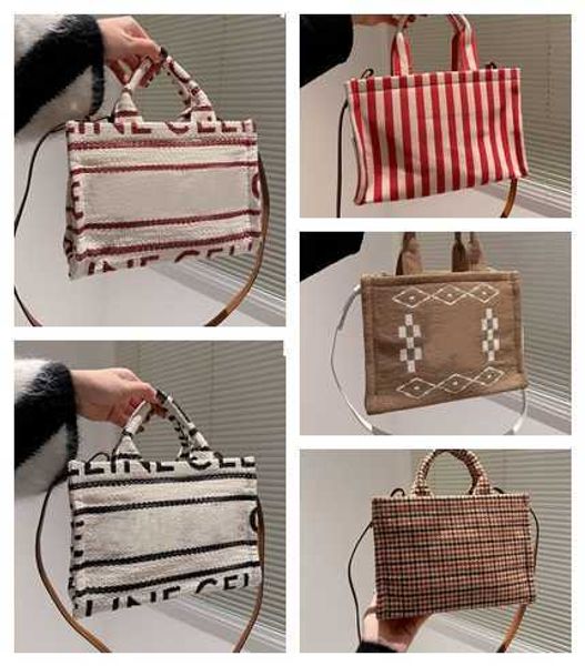 designer totes shoulder crossbody bag fashion cross body womens classic luxury handbags beach tote female purses 221225
designer totes shoulder crossbody bag fashion cross body womens classic luxury handbags beach tote female purses 221225