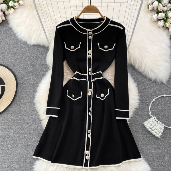 a line 2023 fashion runway casual holiday summer long dress women's short sleeve slash neck tiered floral printed draped ruffles spring, Black;gray
a line 2023 fashion runway casual holiday summer long dress women's short sleeve slash neck tiered floral printed draped ruffles spring, Black;gray