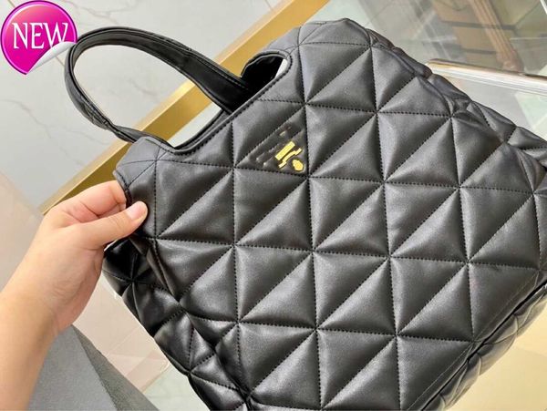 women's designer bags p shop triangle soft surface cart line shopping bag factory direct sales
women's designer bags p shop triangle soft surface cart line shopping bag factory direct sales