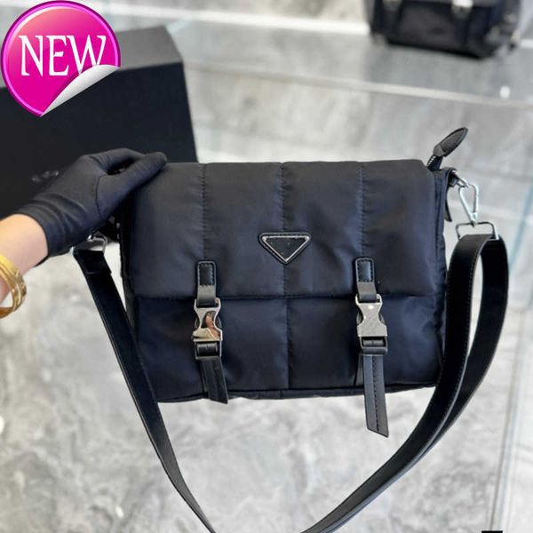 women's designer bags 2023 new bag p family nylon postman waterproof cloth men's and parachute flap single shoulder oblique stradd
women's designer bags 2023 new bag p family nylon postman waterproof cloth men's and parachute flap single shoulder oblique stradd