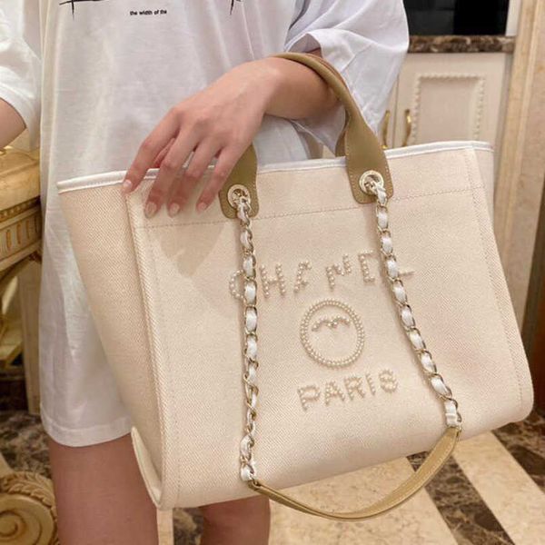 fashion luxury women's beach bags ch brand canvas handbag designers classic female backpack large capacity evening bag small packs big
fashion luxury women's beach bags ch brand canvas handbag designers classic female backpack large capacity evening bag small packs big