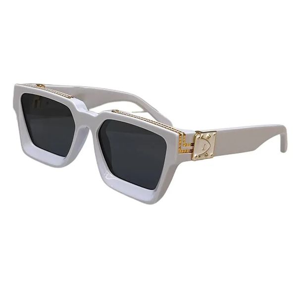new fashion vintage sunglasses for women brand designer retro sunglass rectangle sun glasses female uv400 lens eyewears, White;black
new fashion vintage sunglasses for women brand designer retro sunglass rectangle sun glasses female uv400 lens eyewears, White;black
