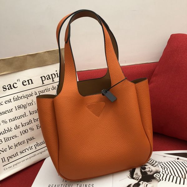 designer bags dynamiques the tote bag women shoulder bags soft calfskin magnetic closure lambskin lining handbags fashion luxury new
designer bags dynamiques the tote bag women shoulder bags soft calfskin magnetic closure lambskin lining handbags fashion luxury new