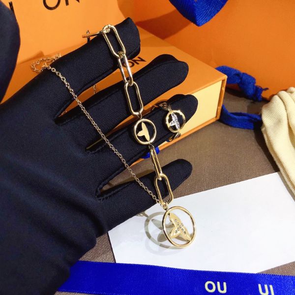 exclusive couple style square flower pendant jewelry pendant necklaces designer brand long chains selected quality accessories, Silver
exclusive couple style square flower pendant jewelry pendant necklaces designer brand long chains selected quality accessories, Silver