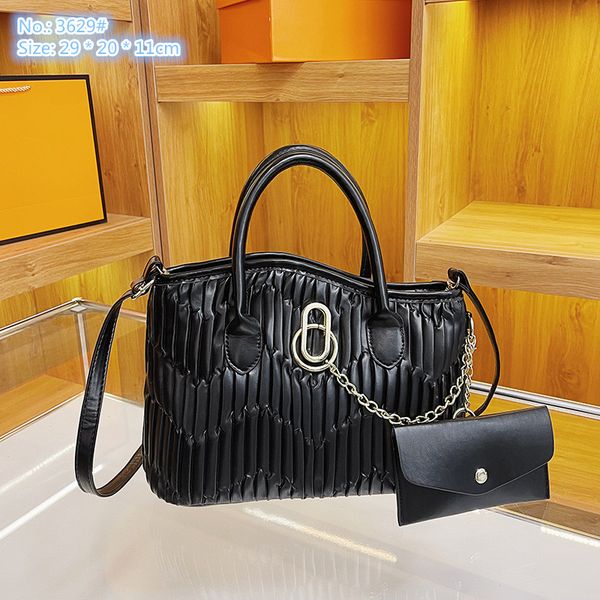 wholesale ladies shoulder bags 7 colors simple joker solid color leather handbag two-piece embossed fashion backpack elegant atmospheric str
wholesale ladies shoulder bags 7 colors simple joker solid color leather handbag two-piece embossed fashion backpack elegant atmospheric str