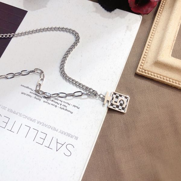 brand silver plated c necklac fashion luxury perfume bottle pendant necklaces classic popular brand high sense design accessories exquisite
brand silver plated c necklac fashion luxury perfume bottle pendant necklaces classic popular brand high sense design accessories exquisite
