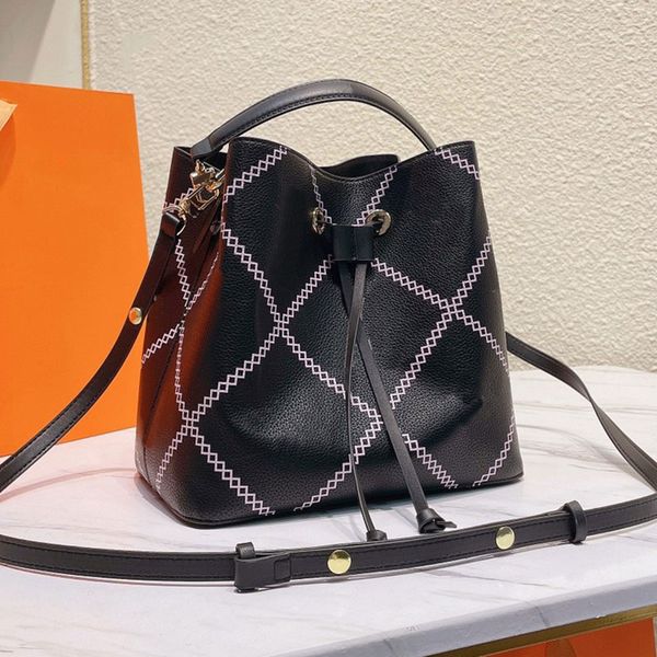 designer bag tote drawstring bucket bag cross body shoulder women hobo underarm handbags messenger bags genuine leather handbag purse lady p
designer bag tote drawstring bucket bag cross body shoulder women hobo underarm handbags messenger bags genuine leather handbag purse lady p