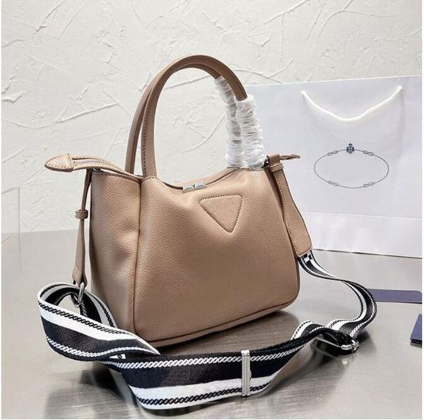 women dumplings totes bag genuine leather handbag purse detachable woven wide shoulder strap crossbody bags fashion letters zipper pocket
women dumplings totes bag genuine leather handbag purse detachable woven wide shoulder strap crossbody bags fashion letters zipper pocket