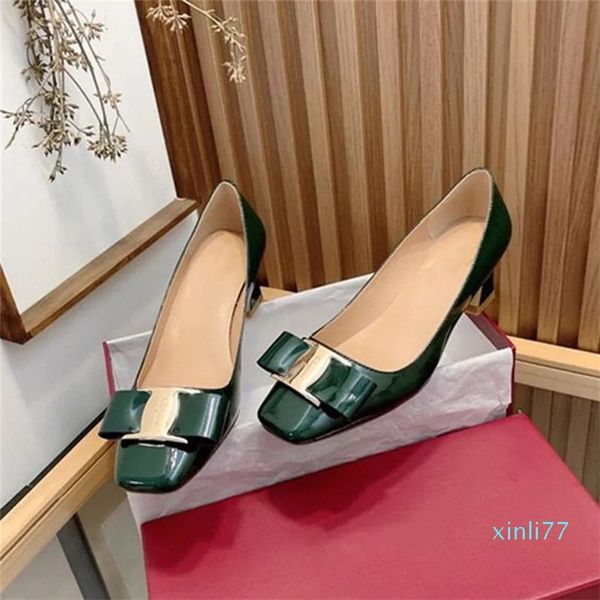 2022 new fashion sandals smooth leather vintage single shoes casual square head medium heel bow quality, Black
2022 new fashion sandals smooth leather vintage single shoes casual square head medium heel bow quality, Black