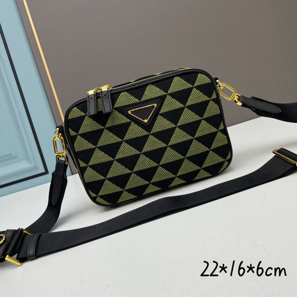 luxury designer bag women's handbag messenger bag women's wallet simple versatile metal letter embroidery fabric bags
luxury designer bag women's handbag messenger bag women's wallet simple versatile metal letter embroidery fabric bags
